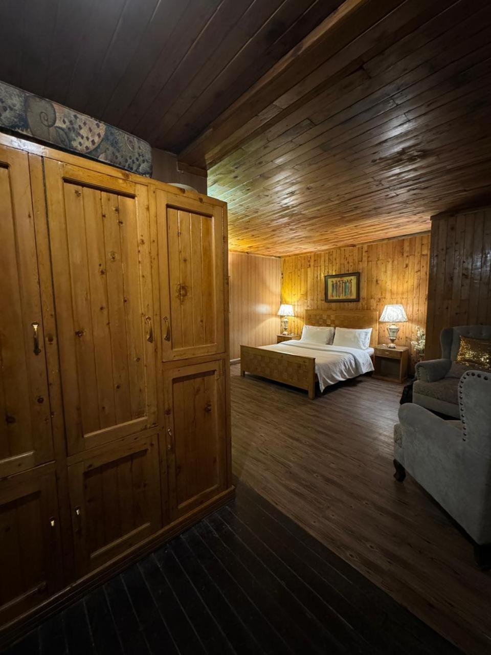 Pine Ridge Cottages Nathia Gali Esterno foto